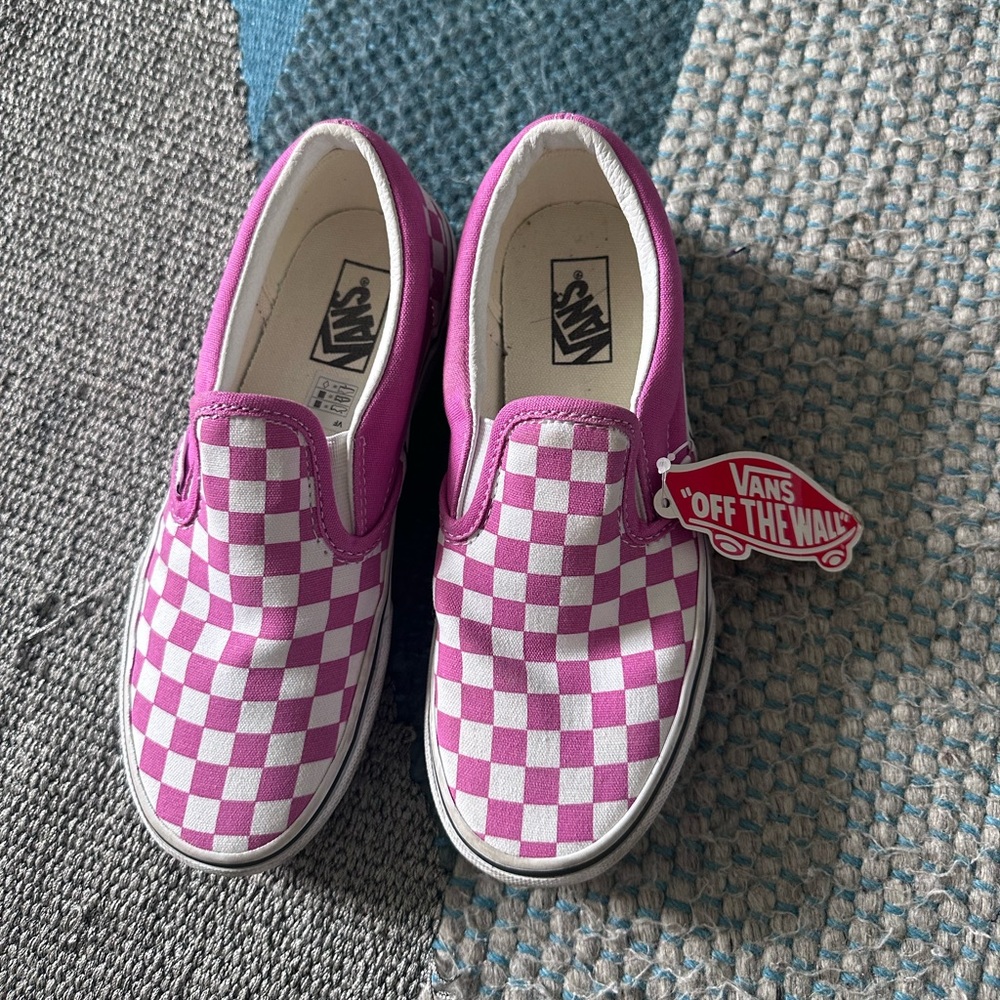 NWT kids pink classic slip on vans